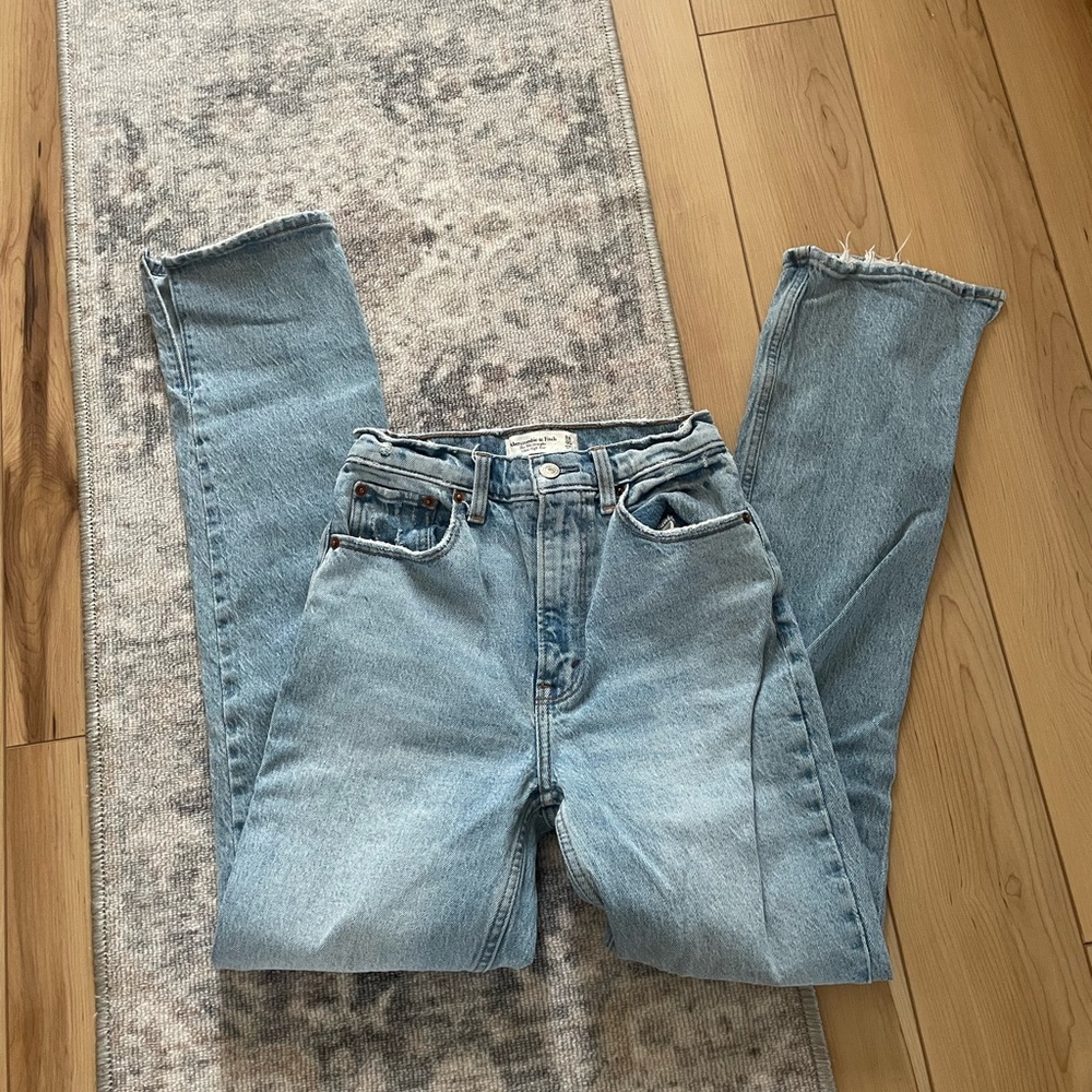Abercrombie & Fitch 90s Straight Jeans
